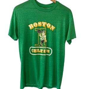 Vintage Boston Celtics green tee